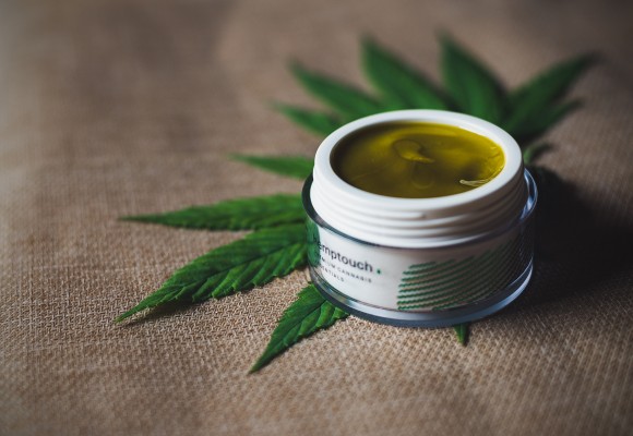La moda del CBD. ¿Qué es y cuáles son sus beneficios?